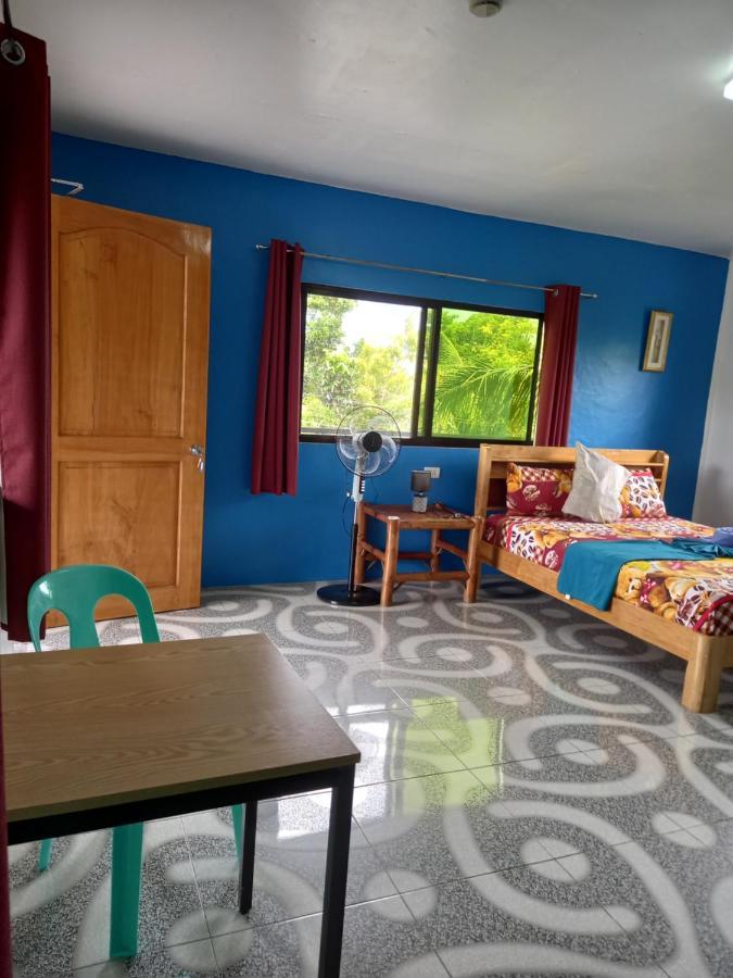 Happy Bear Moalboal Budget Rooms Exterior photo